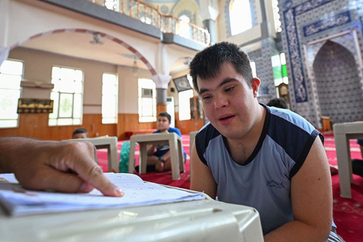 down sendromlu enes gaziantepte kuran kursunun nesesi oldu 1 2kXnzfSN