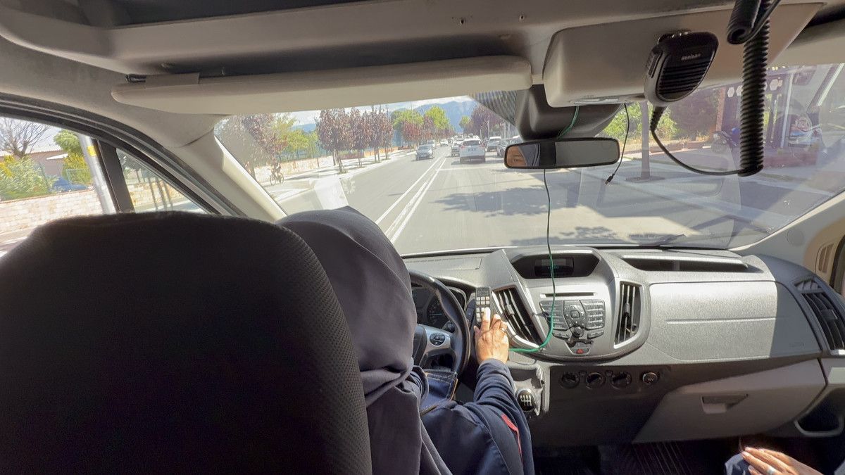 duzcede rakiplerini geride birakti 2 cocuk annesi ambulans soforu oldu 5