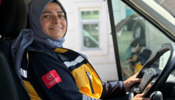 duzcede rakiplerini geride birakti 2 cocuk annesi ambulans soforu oldu vUPfDdAL