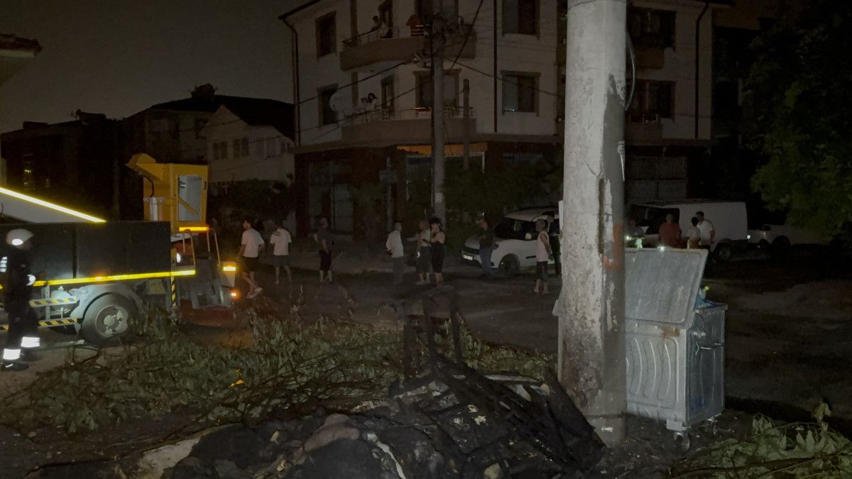 duzcedeki aniz yangini 20 bin nufuslu mahalleyi elektriksiz birakti 1 HYf9dqIg