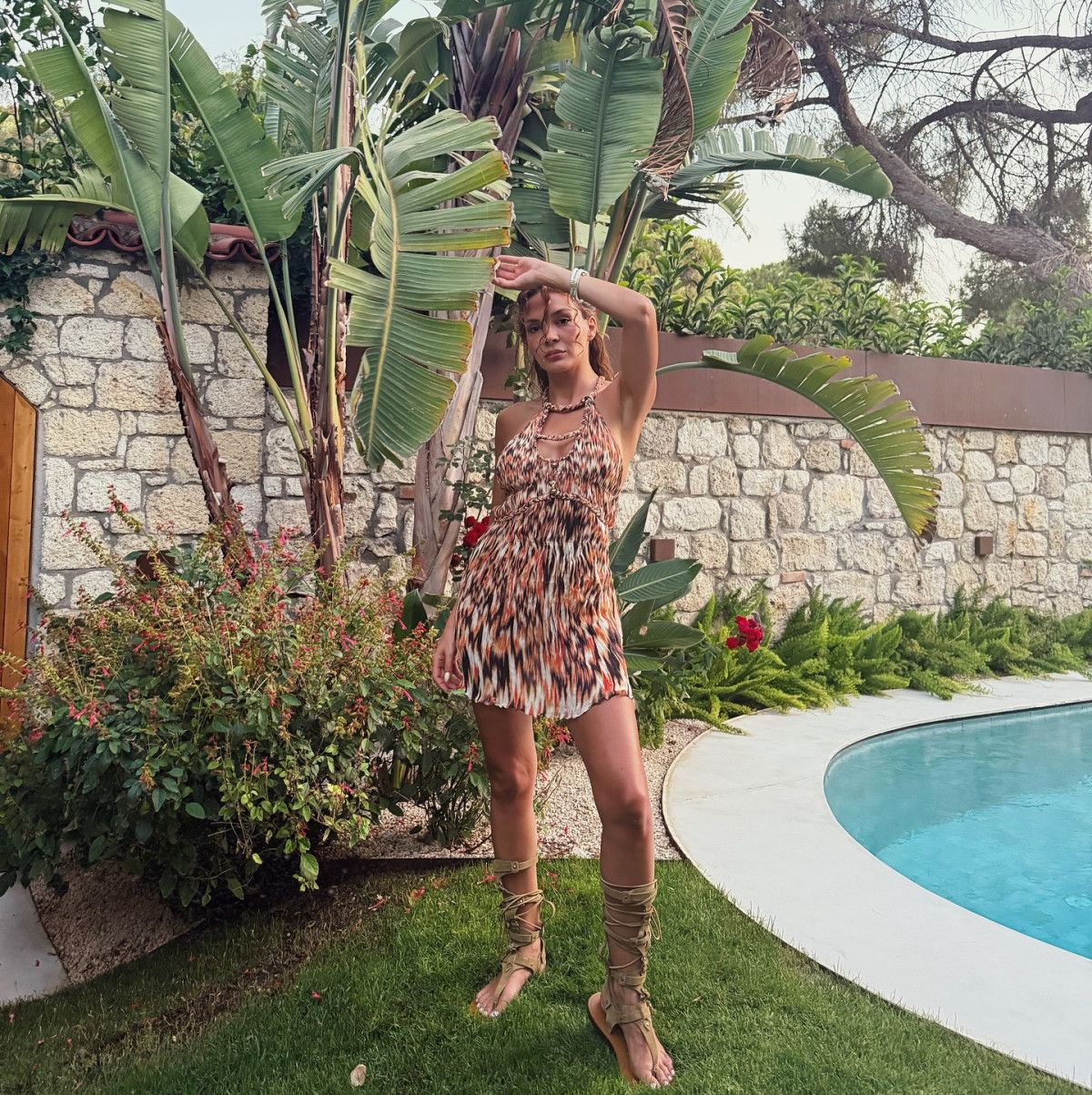 ebru sahin imaj degistirdi yeni saclari sosyal medyada gundem oldu 0 GrDYf8z3