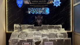 edirnede bir otomobilde 26 kilo 200 gram sentetik uyusturucu ele gecirildi IxfMqcc1