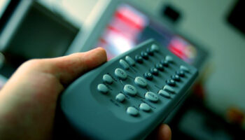 ekranlarda cuma iste bugunku 29 agustos 2025 yayin akislari 4ZqOhspc