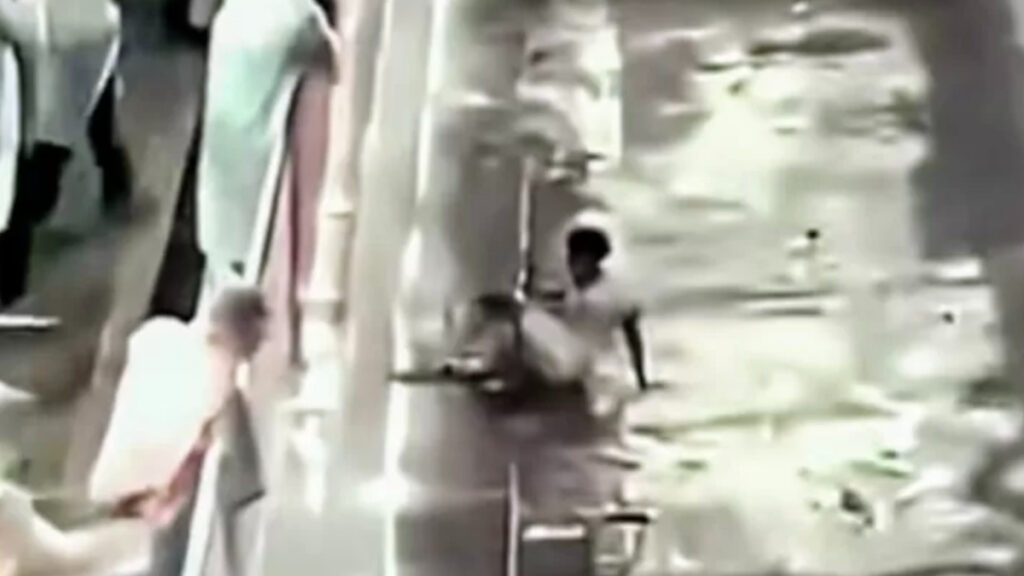 endonezyada saskina ceviren gol sevinci bosluga dustu AL7qPAy9