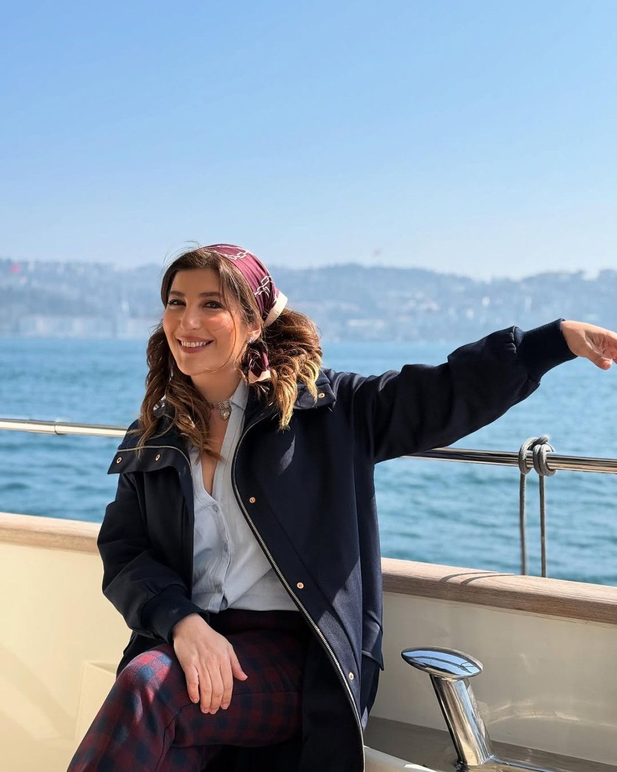 Enis Arıkan ve Sıla Türkoğlu pişti oldu! Şebnem Bozoklu'ya aynı hediyeyi aldılar 1 enis arikan ve sila turkoglu pisti oldu sebnem bozokluya ayni hediyeyi aldilar 0 HPZQLTSD