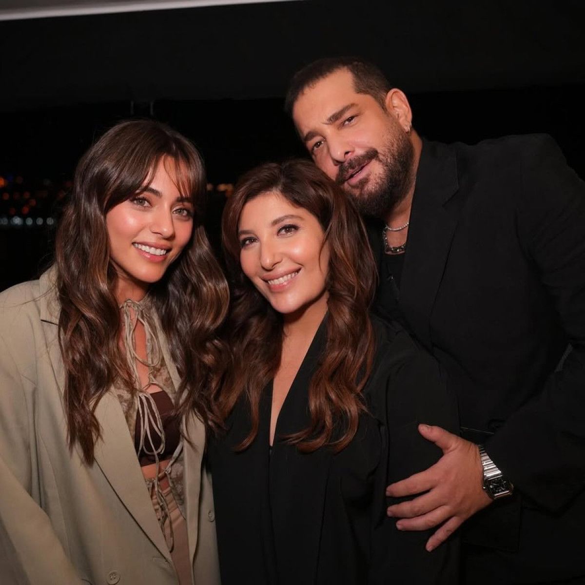 Enis Arıkan ve Sıla Türkoğlu pişti oldu! Şebnem Bozoklu'ya aynı hediyeyi aldılar 3 enis arikan ve sila turkoglu pisti oldu sebnem bozokluya ayni hediyeyi aldilar 2