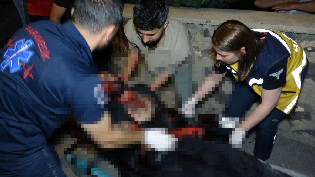 erzurumda bicakli kavga 2 kardesten 1i oldu 0 DFzszzif