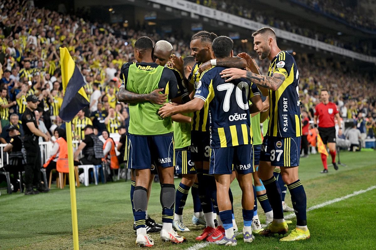 esh spor fenerbahce taraftarina sordu oynanan oyundan memnun musunuz 0 lyCUrky2