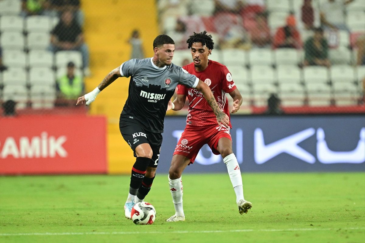 fatih karagumruk antalyaspor deplasmaninda uc puani kapti 1 DEYr6TvC