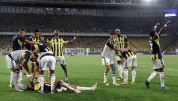 fenerbahce 27 yil sona bir ilki basardi KqX5etVk