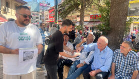 fenerbahce taraftarlari jose mourinhonun gidisini helva dagitarak kutladi VD425mtv