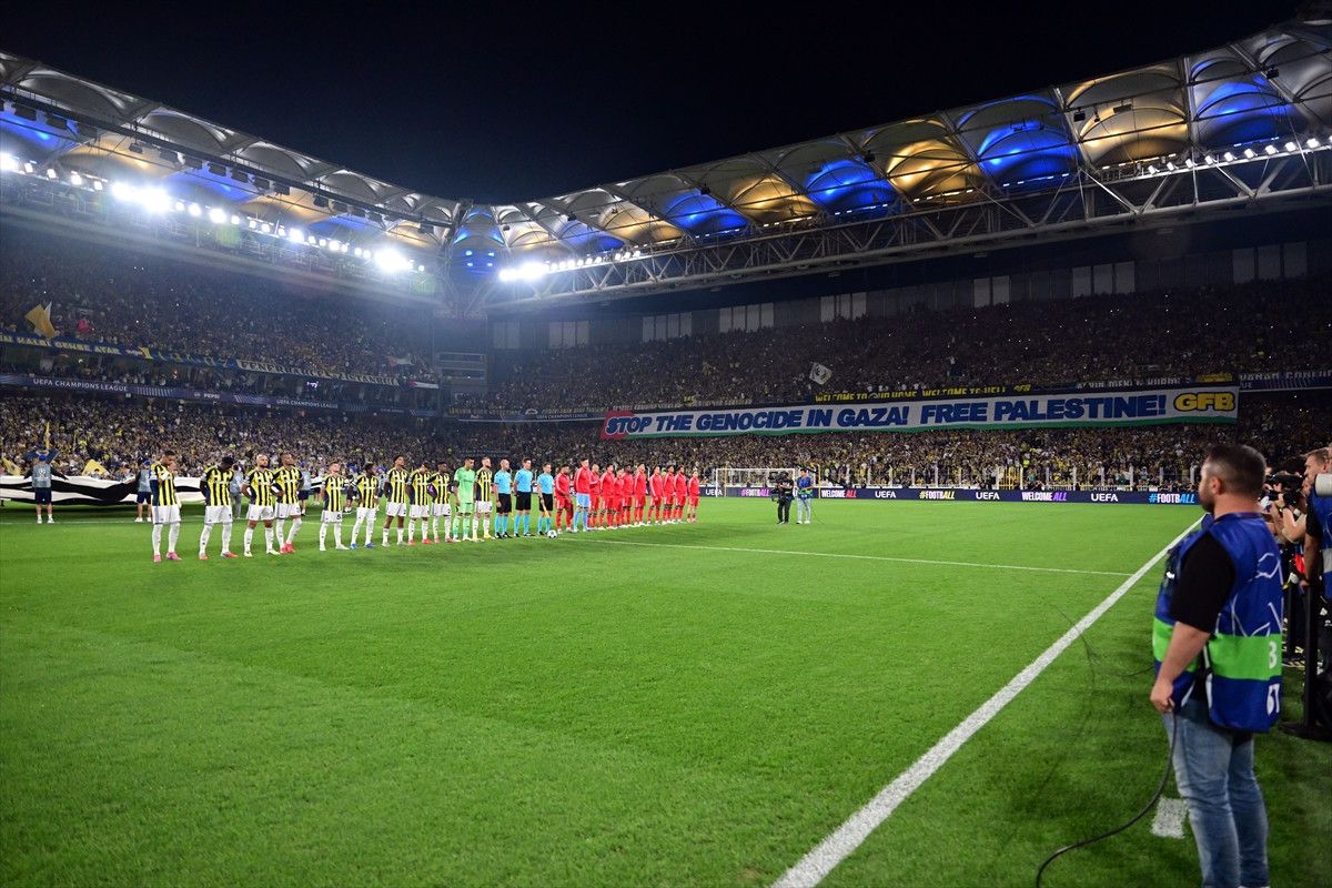Fenerbahçe tribünlerinden Gazze çağrısı 1 fenerbahce tribunlerinden gazze cagrisi 0 C9wB31zb