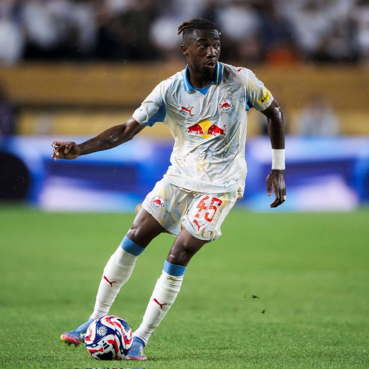 fenerbahce yillar once denemeye aldigi dorgeles neneyi istiyor 1 9nTvtaZa