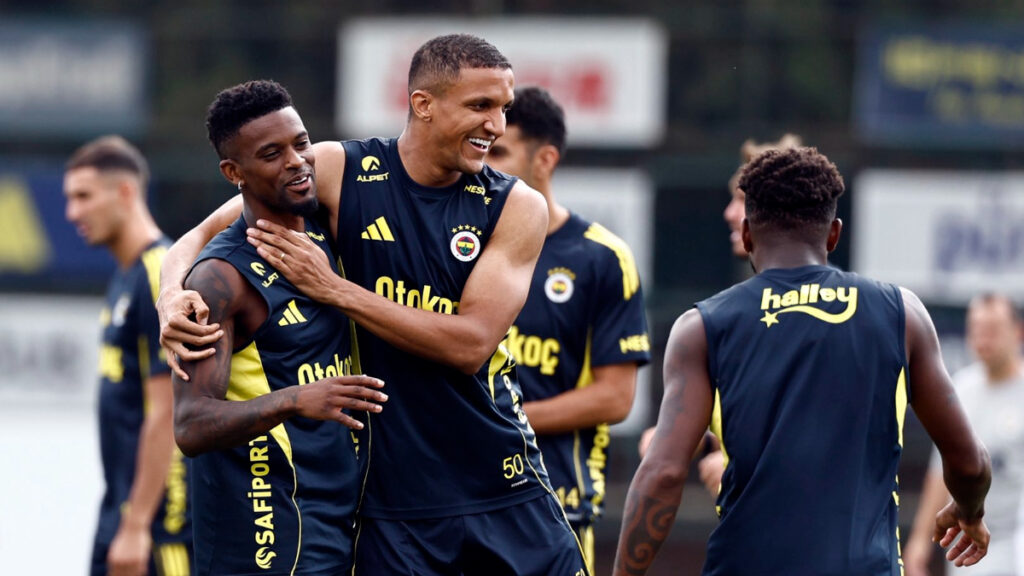 fenerbahcede feyenoord maci hazirliklari devam ediyor c94x8eCI