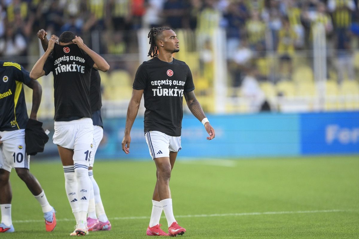 fenerbahceli futbolculardan yangin ve deprem mesaji 4