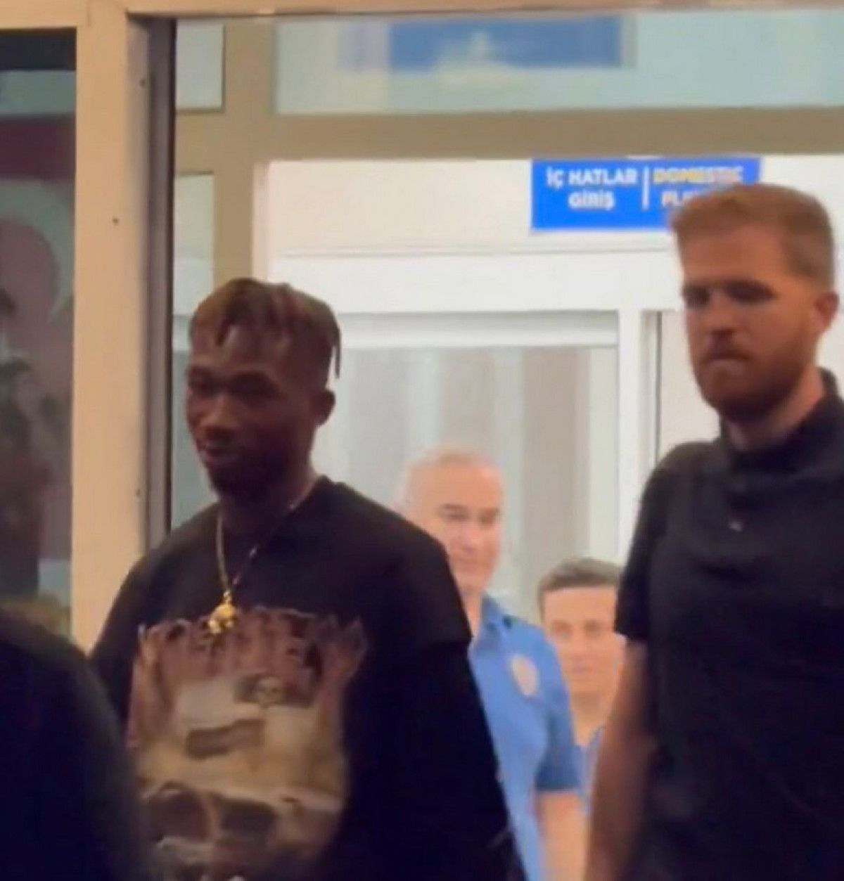 fenerbahcenin yeni transferi dorgeles nene istanbulda 0 FA3pdLe5