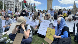 filistine destek grubunun teror orgutu ilan edildigi ingilterede 400den fazla kisi gozaltina alindi F1NsRjjz