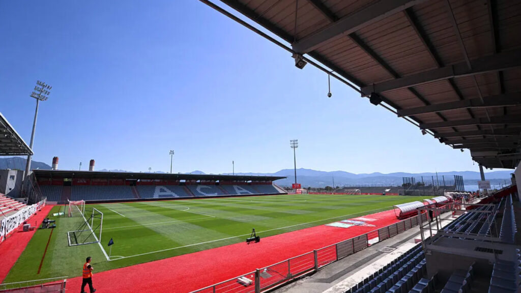 fransanin 115 yillik koklu kulubu iflas etti GzsK8E8Z