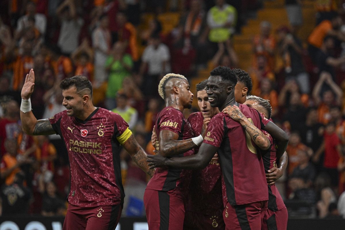 Galatasaray, Lazio ile berabere kaldı 3 galatasaray lazio ile berabere kaldi 2 mjAA6MDu