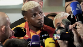 galatasarayin tarihe gecen transferi victor osimhen Ba4z9TXM