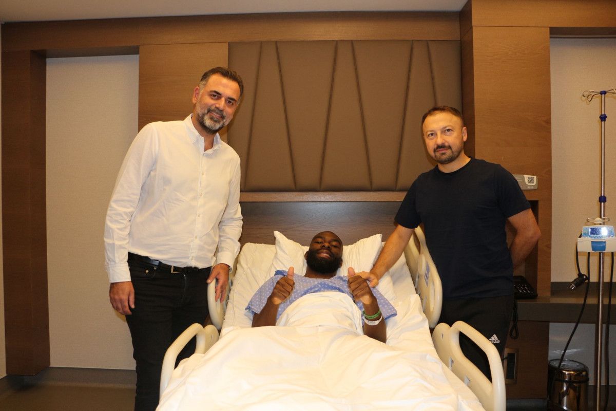 gaziantep fk salem mbakatanin saglik durumu hakkinda aciklama yapti 0 JGRsCKPb