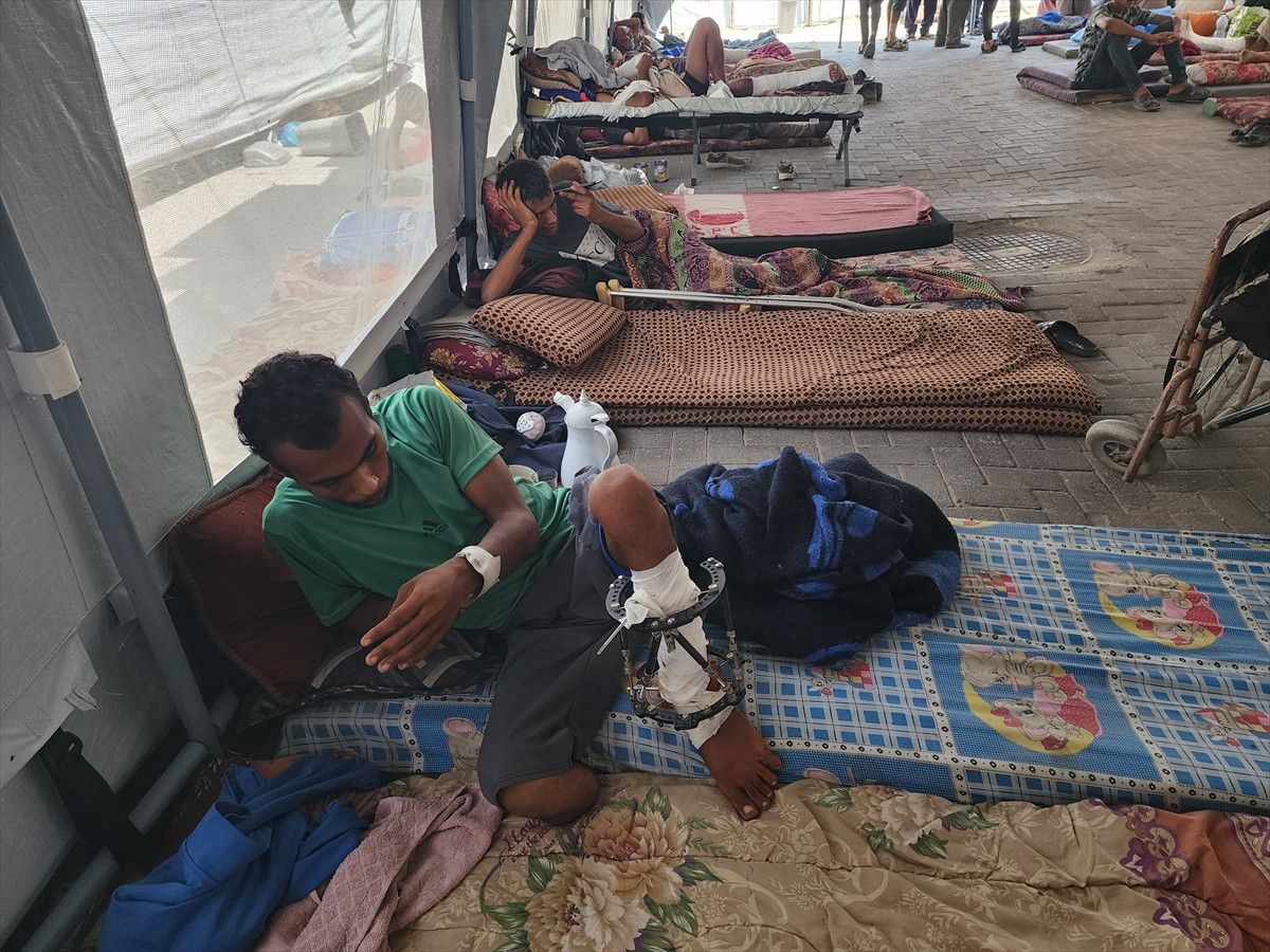 gazzede yaralilar cadirlarda tedavi ediliyor 12