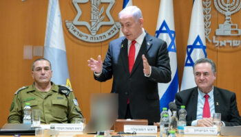 gazzeyi tamamen isgal plani netanyahunun masasinda 96Ts14VU