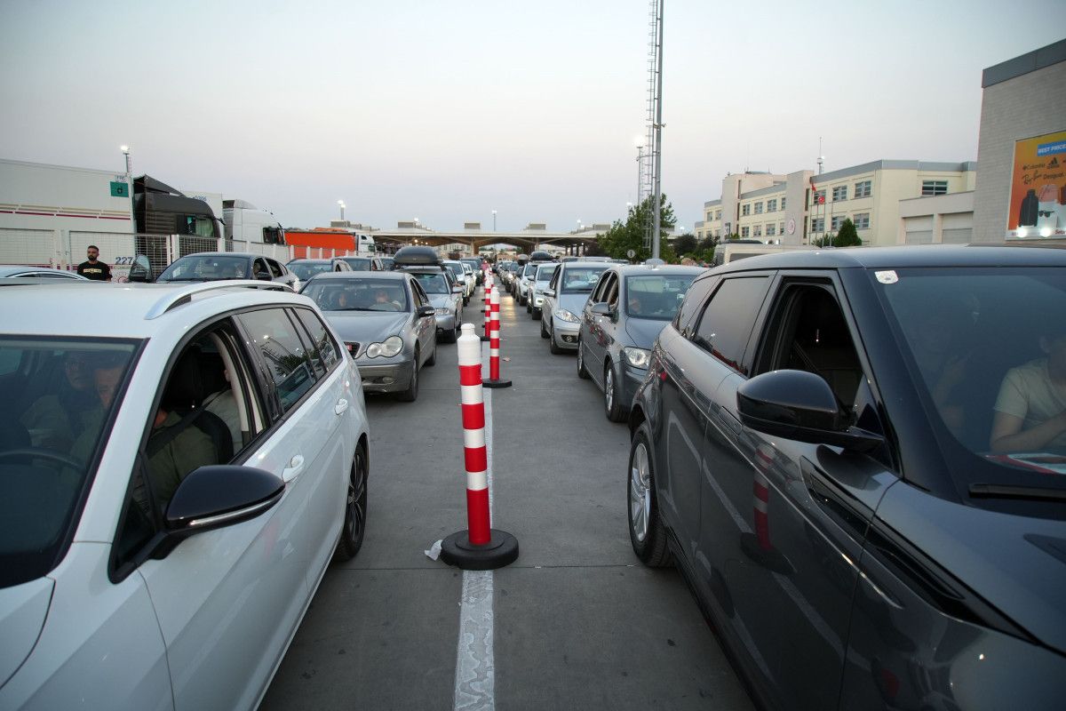 gurbetciler akin akin avrupaya donuyor 3 yOKHu5zF