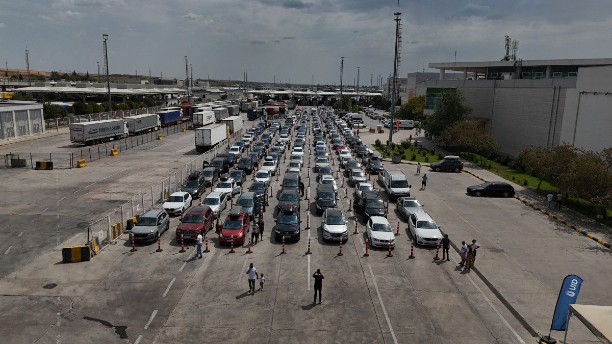 gurbetciler donus yolunda 2 qXOn1MOX