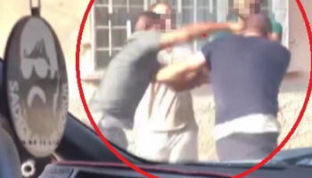 hatayda belindeki bicakla kavgaya girdi sokak boks ringine dondu lFETin2s