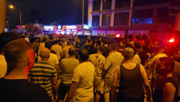 hatayda bicakli saldirganlari lincten ekipler kurtardi 9kynqxSu