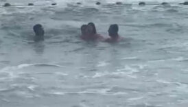 hatayda bogulma tehlikesi yasayan 2 kiz cocugu kurtarildi OD6LDgZJ