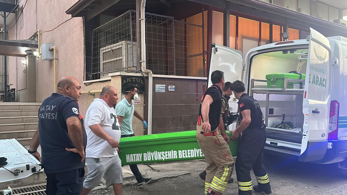 hatayda evlatlarinin haber alamadigi adamdan aci haber 0 rGSMhZWg