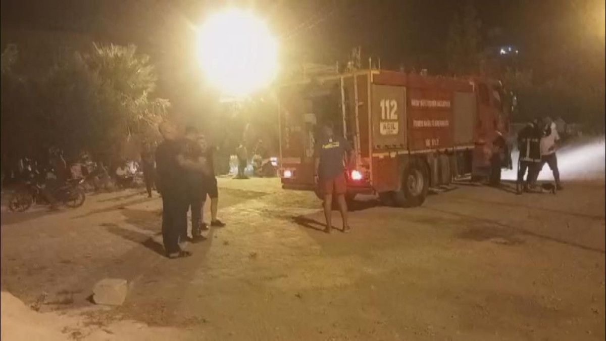 hatayda pes pese yanginlar 1 2SlC7Iwf