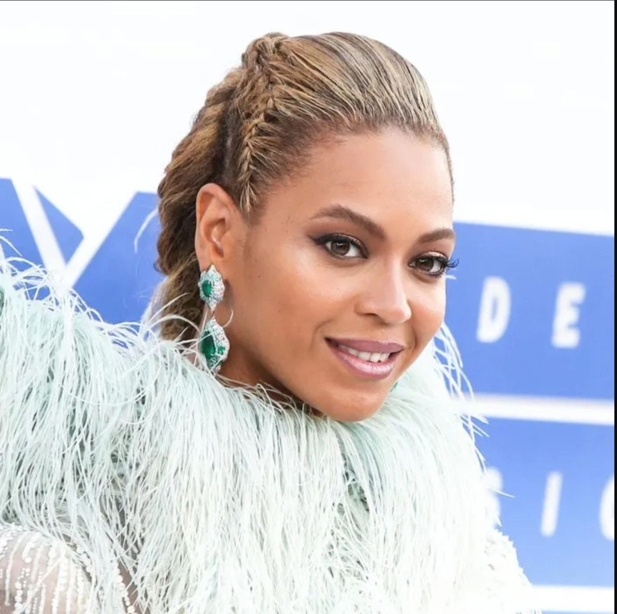 hayalleri gercek oldu beyonce alamadigi tek odulu de aldi 0 ybt3tzld