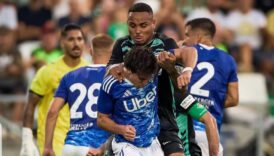 hazirlik macinda ortalik karisti futbolcular yumruk yumruga kavga etti 6dNBJmWG