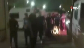 ibb zabitalarindan resmi karavan parki sakinlerine zorbalik MZj496Nv