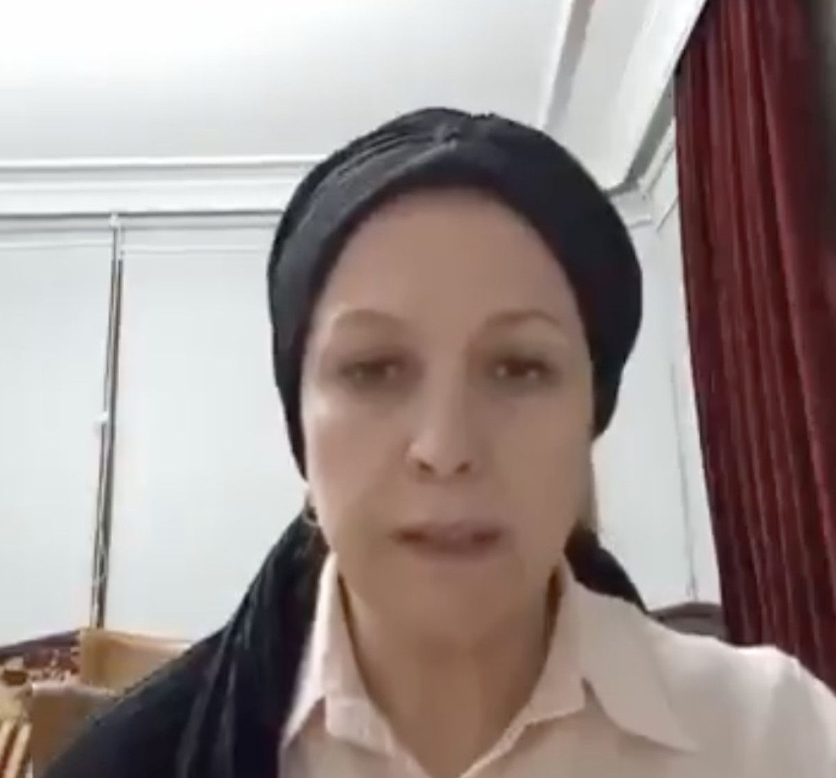 İlahiyatçı Emine Yücel başörtüsünü çıkardı: Bu tepkisel bir eylem 2 ilahiyatci emine yucel basortusunu cikardi bu tepkisel bir eylem 1 FkyBOjZw