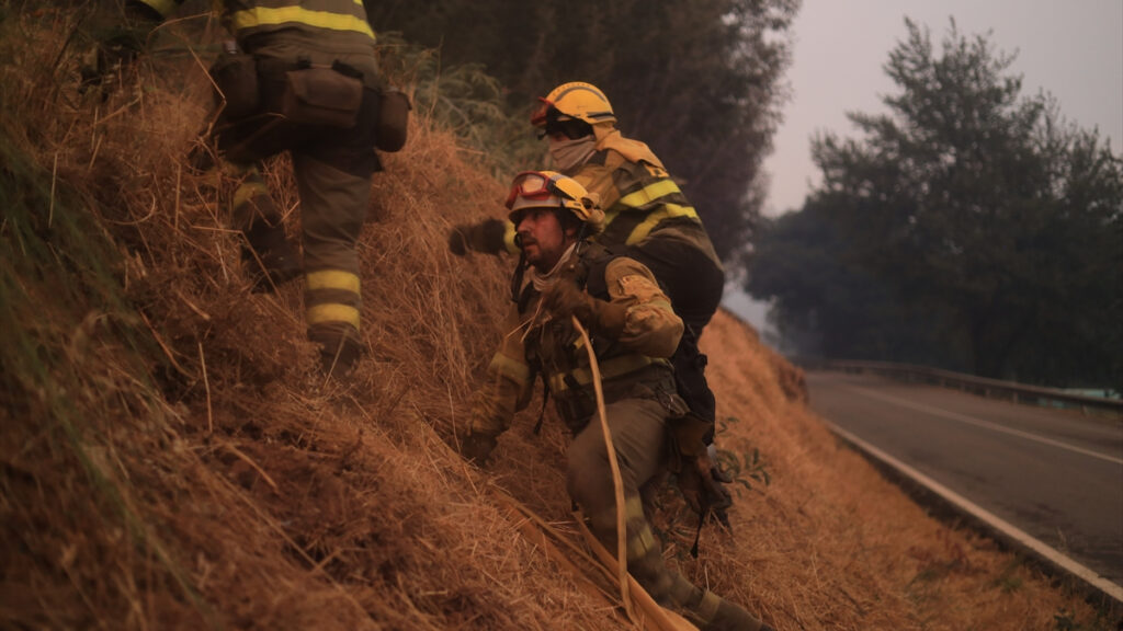 ispanyada buyuk capli orman yangini sayisi 20ye cikti y182lyEW