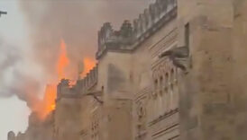 ispanyada kurtuba cami katedralinde yangin RVihLnKc