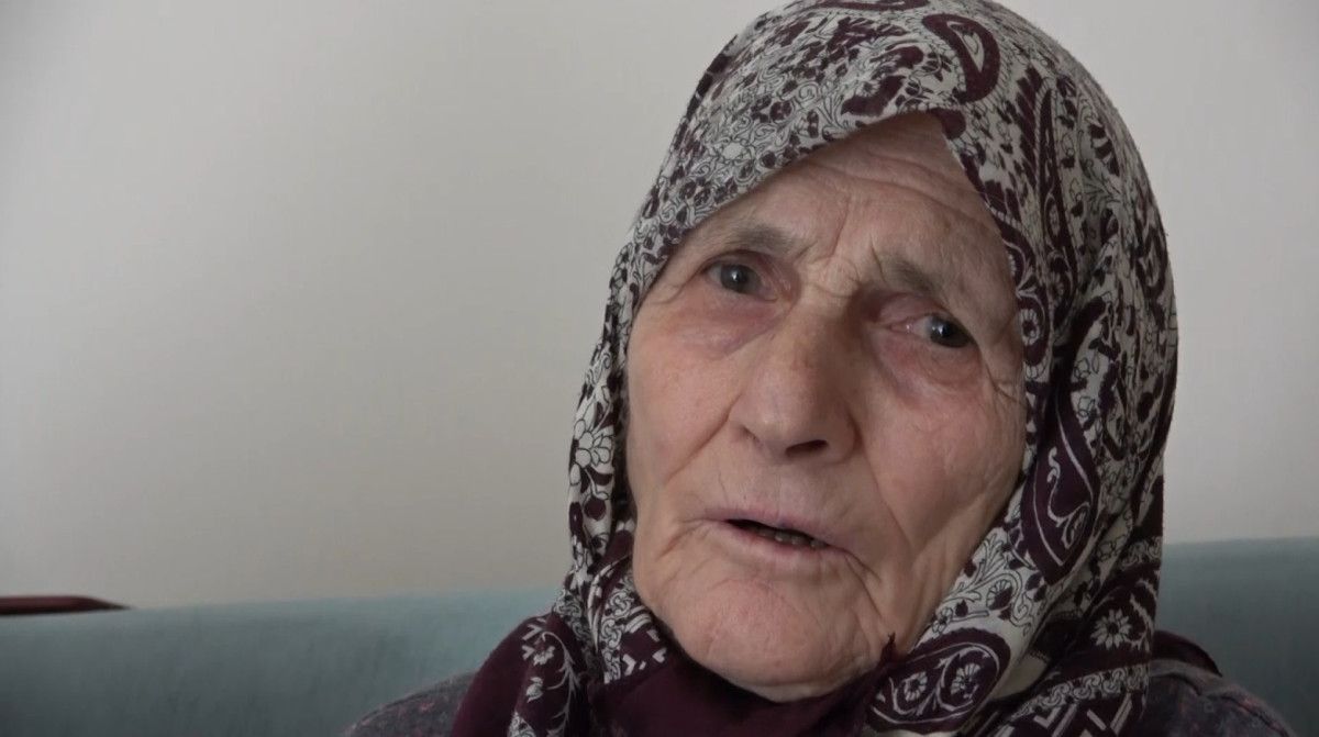 ispartada bir yasli cift asansor sorunu yuzunden hapis hayati yasiyor 3 a8IT2OXF