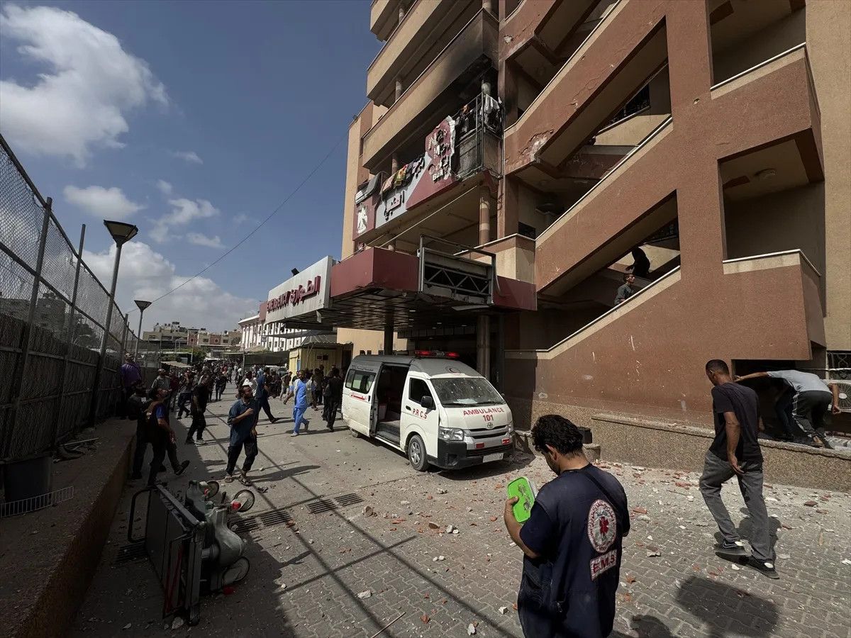israil ordusundan gazzede nasir hastanesi saldirisina iliskin tepki ceken aciklama 2 uU4DipmU