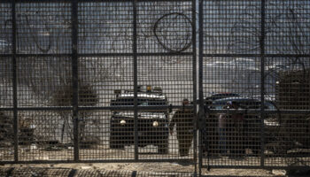 israilden suriyeye teklif guneyde ordu yerine hafif silahli gucler bulundurulsun 2IO26SMO