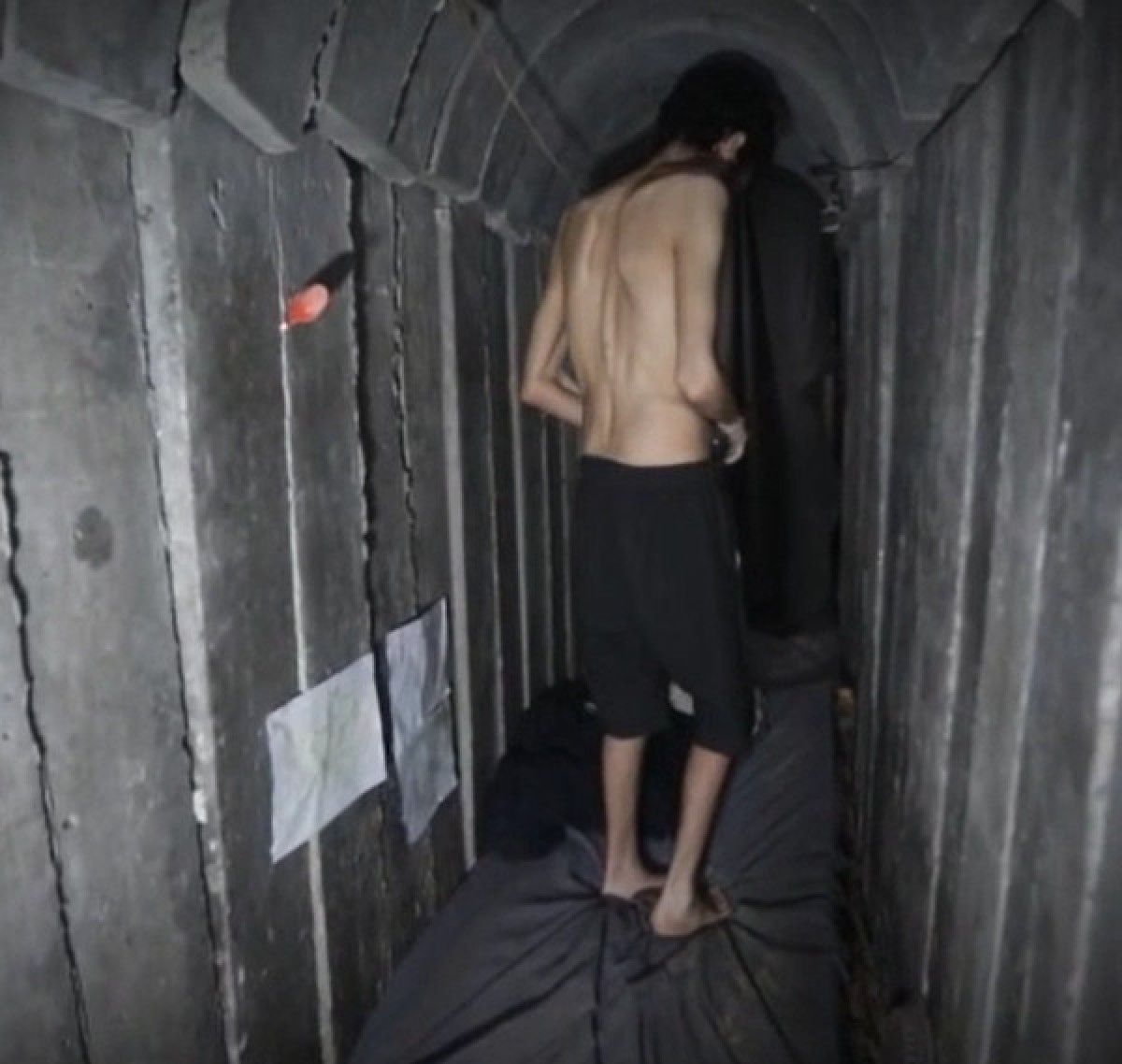 israilin dayattigi acliktan zayiflayan israilli esir israilde ogrendigim her sey yalan 0 rF2F8M5p