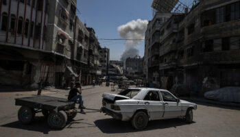 israilin gazzeye saldiri duzenledi 61 kisi hayatini kaybetti szwk74Up