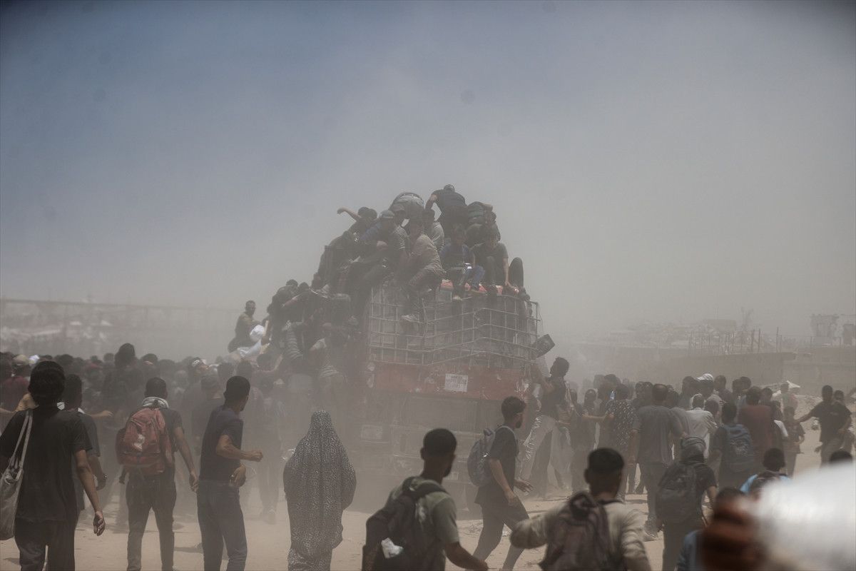 israilin gazzeye saldirilarinda 64 filistinli hayatini kaybetti 0 pSraZAzj