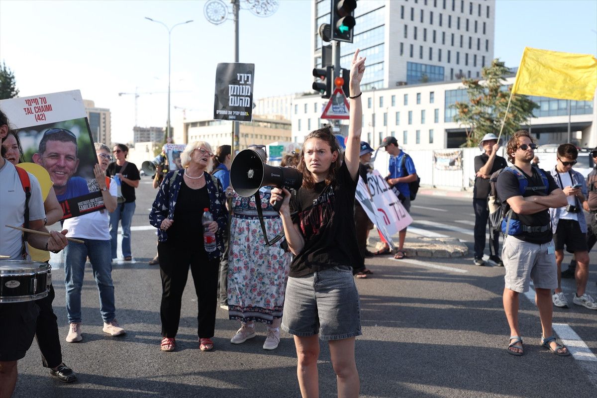 israilliler tel avivde sokaga cikti gazzede savasin sona erdirilmesi talebiyle protesto duzenleniyor 2 9qcVNu2q