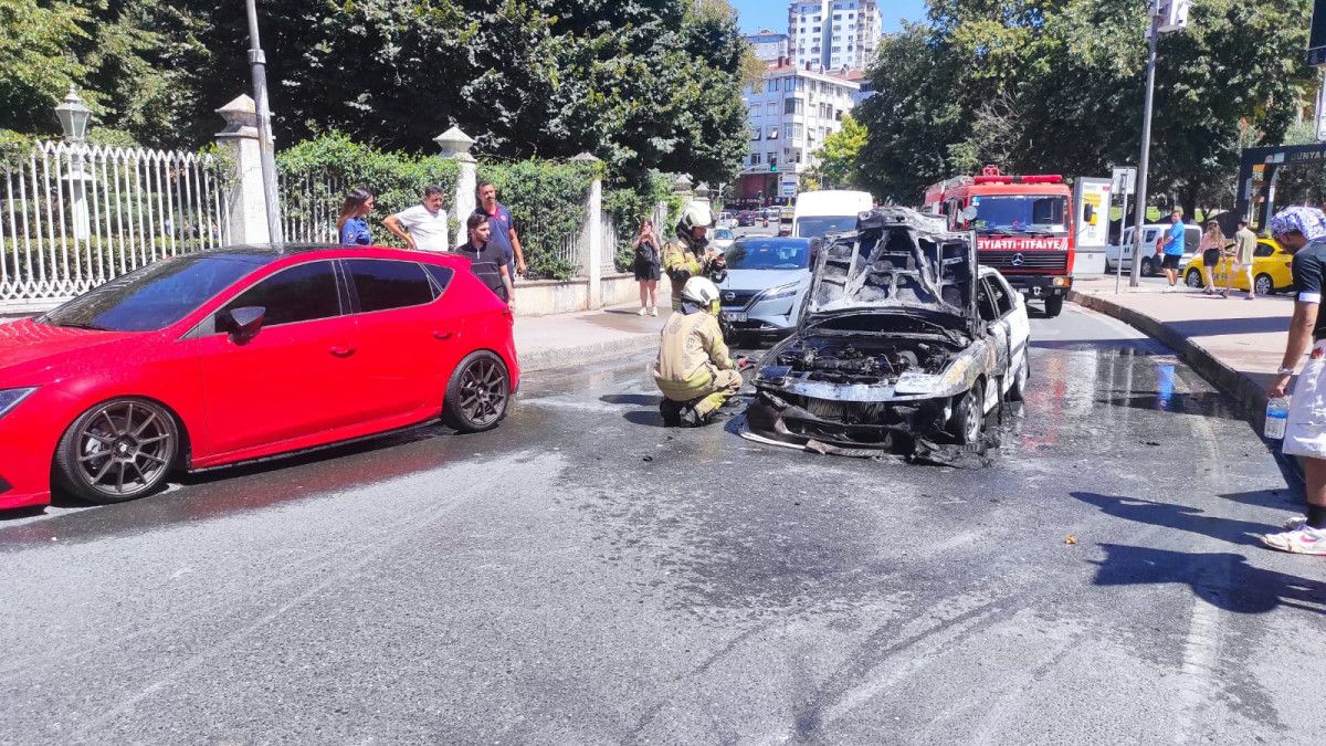 istanbul 2 ay once aldigi arac alev alev yaninca isyan etti 1 vekrM8Qn