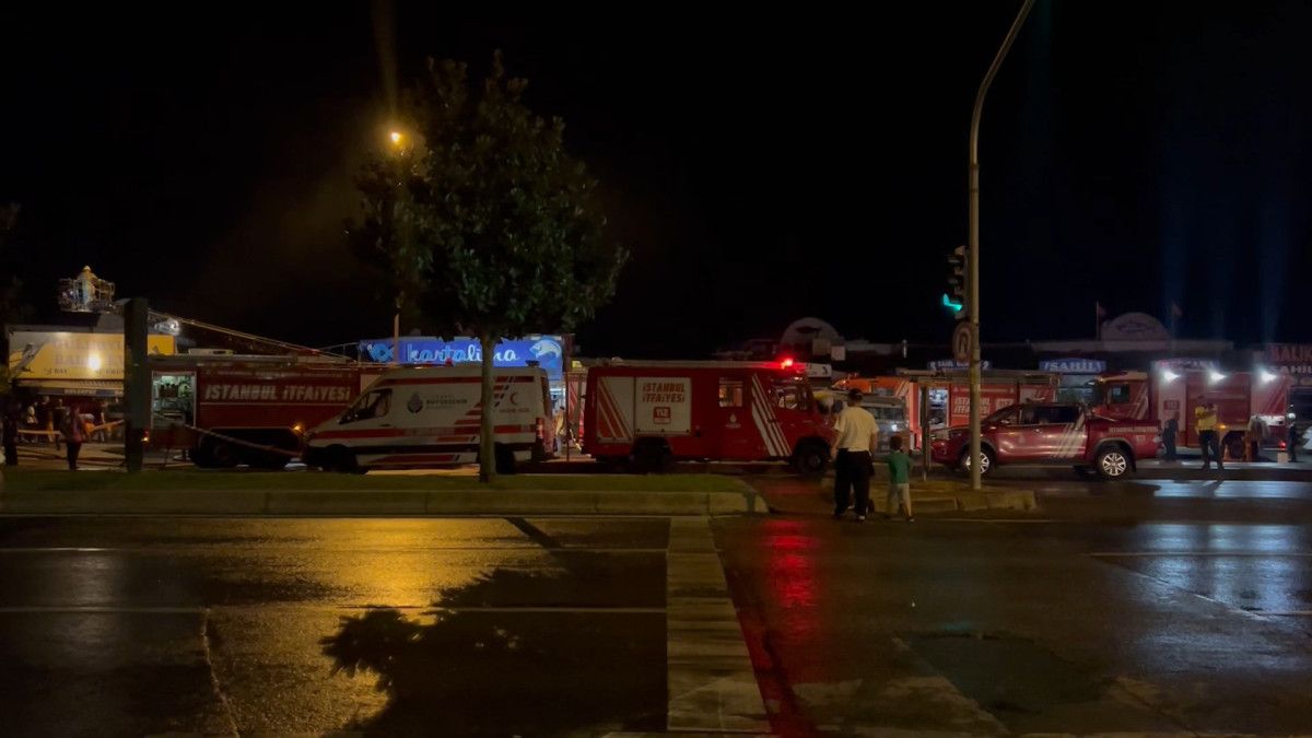 istanbul kartalda balikci barinaginda cikan yangin 5 restorana sicradi 0 EFnFWguM