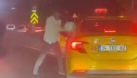 istanbul trafiginde yol verme kavgalari kamerada CJq1SKnJ